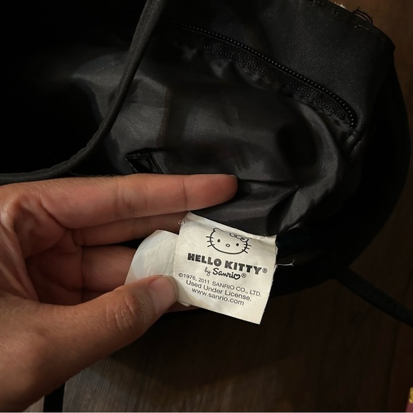 Sanrio Hello Kitty Gold Metallic Tote Bag - Picture 9 of 11